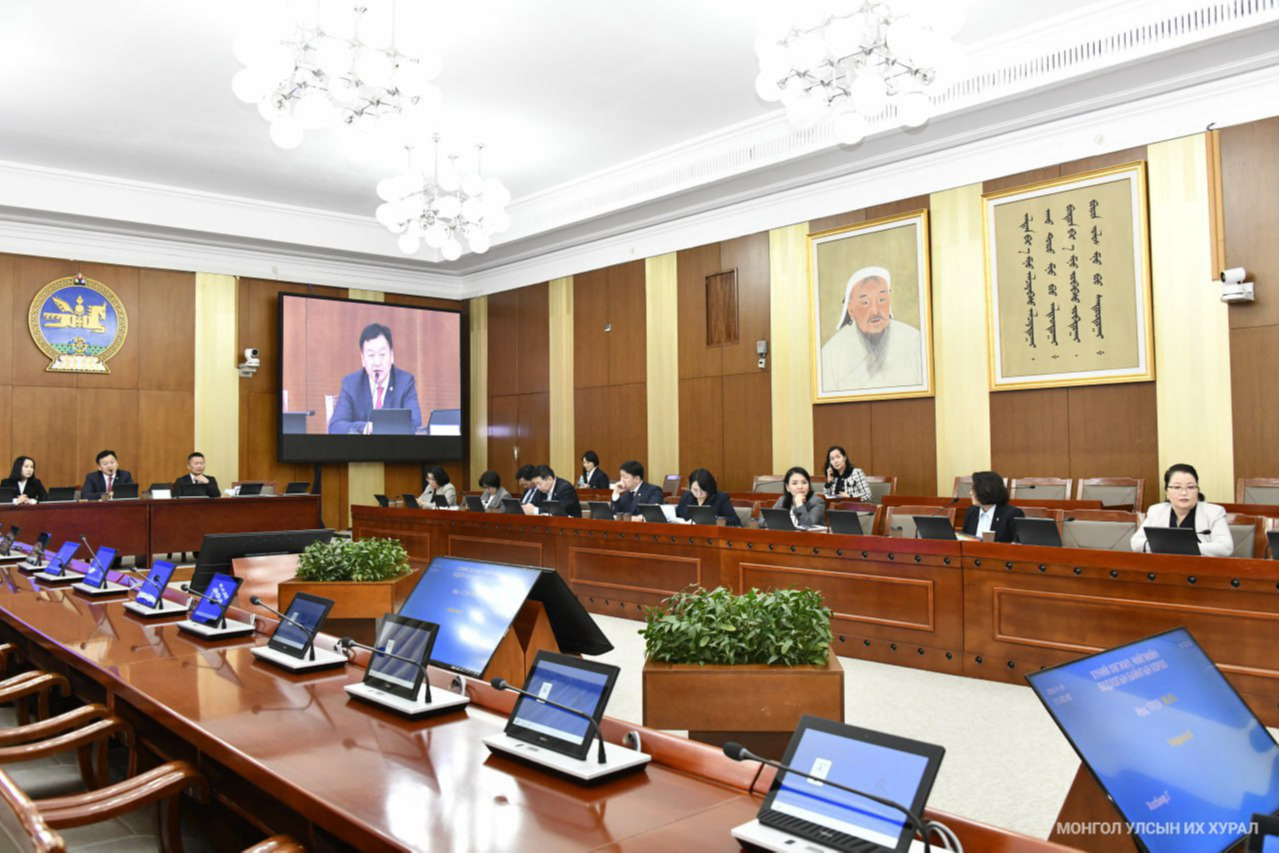 ХХНББХ: Монгол Улсыг 2026-2030 онд хөгжүүлэх таван жилийн үндсэн чиглэлийн төслийн анхны хэлэлцүүлгийг хийв